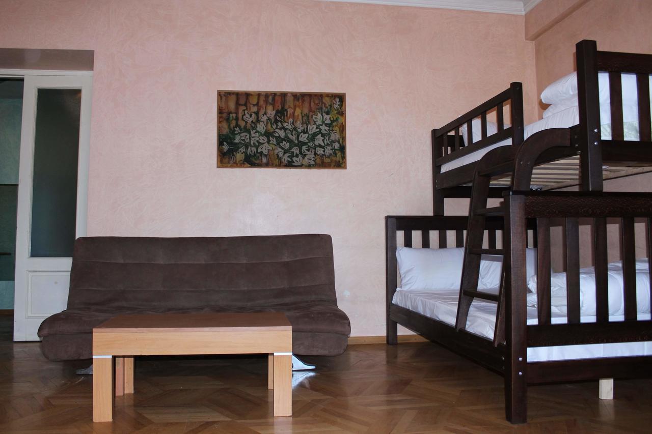 Herrmas Hostel Tbilisi Luaran gambar
